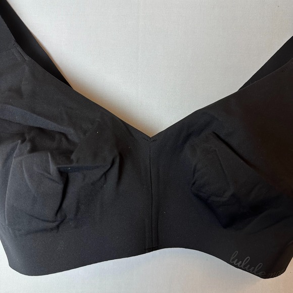 Lululemon Bra Womens 32C Black Like Nothing Lightweight Light Support Breathable - Picture 5 of 14